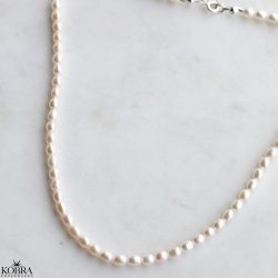 "Joanna" pearl necklace with white freshwater pearls in silver