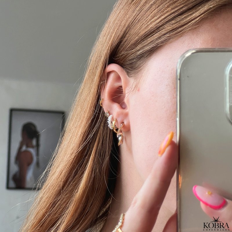 "Josefine" Twisted hoops i slv med 18K forgyldt kant