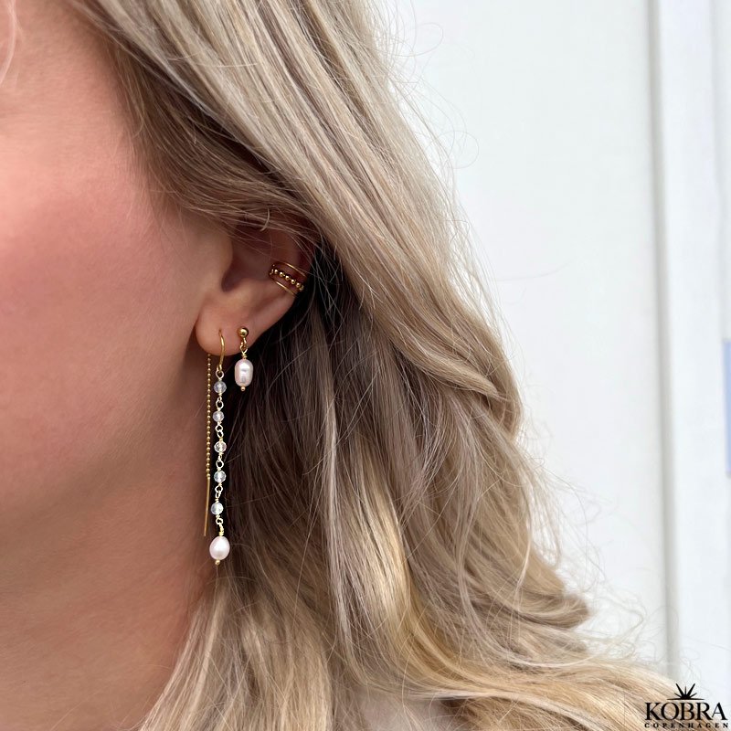 "Ellish" guld retrde med bl aquamariner samt hvid ferskvandsperle