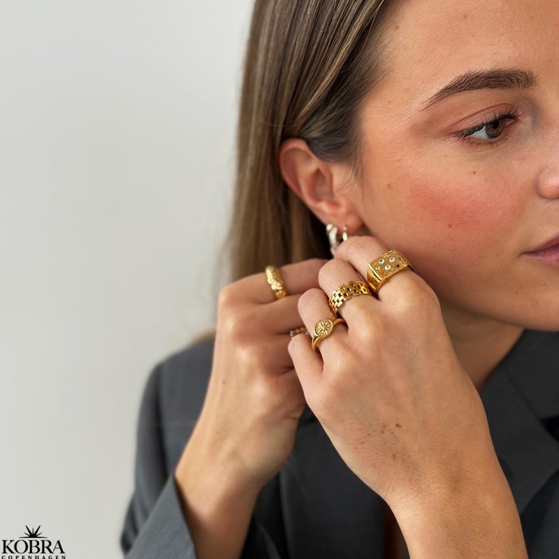 "Miami" chunky guld signet ring med farvet sten
