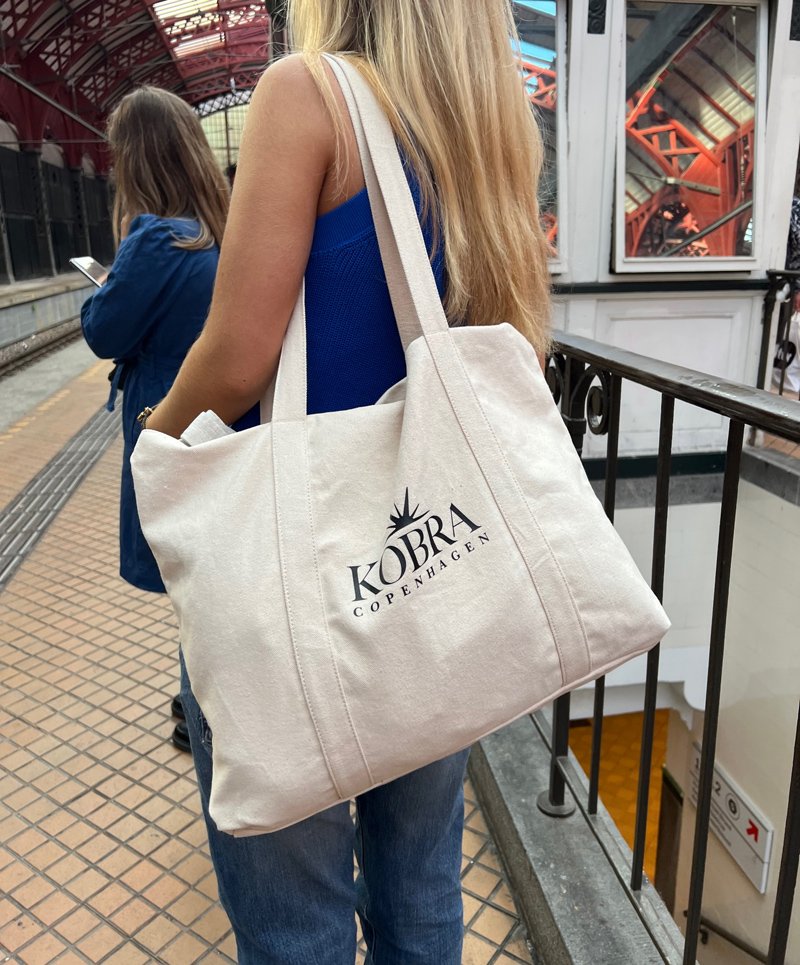 KOBRA shopping bag / net med sort logo - net - KOBRA copenhagen ApS