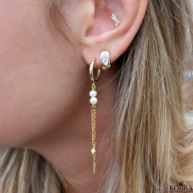 "Vegas" Sm guld hoops med sten