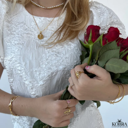 Guld amulet med lille kors vedhng - inklusiv gravering!