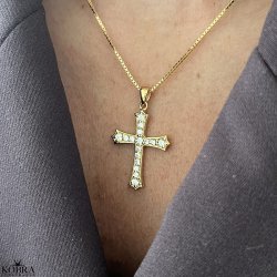 "Guardian" 18 karat forgyldt kors halskde med sten