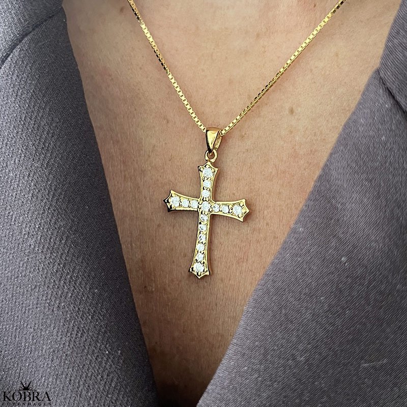 "Guardian" 18 karat forgyldt kors halskde med sten