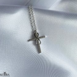 "Allana" kors halskde med Infinity i slv