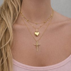 "Allana" halskjede i 18k forgylt sterlings�lv med kors og infinity-symbol