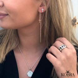 "Trust" Kors reringe i slv med lang retrd