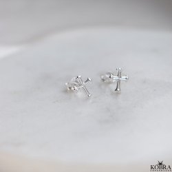 "Runa" Small cross earrings in sterling silver