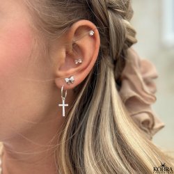 "Annie" small silver earrings with white bows