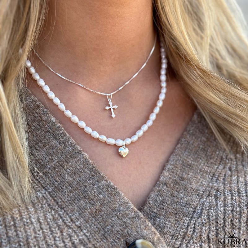 "Runa" silver cross necklace with white zirconia stones