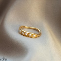 "Joyce" 18 karat forgyldt ring med gte ferskvandsperler