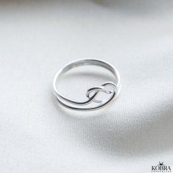 "Evermore" silver heart-shaped pretzel ring