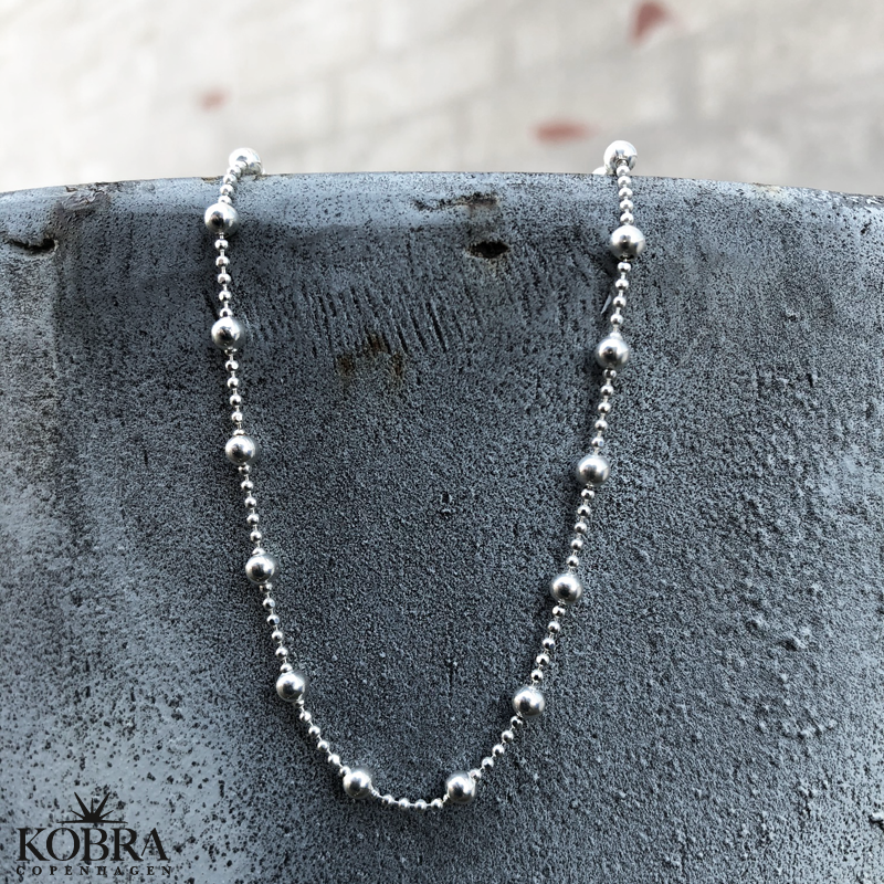 "Ellie" ball ankle chain in sterling silver