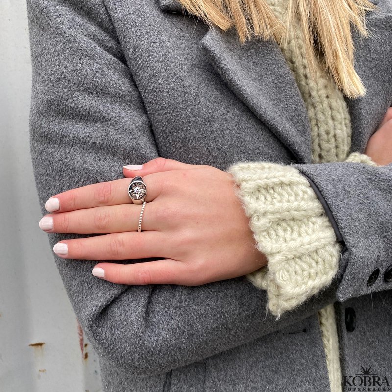 "Mellow" silver ring