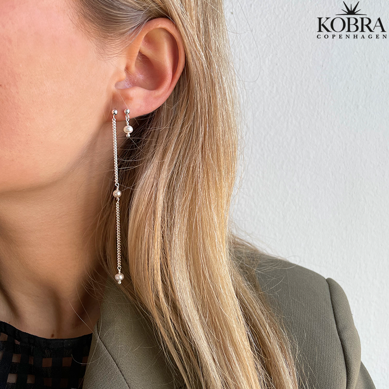 Lille "Monroe" med perle i slv 1 stk.