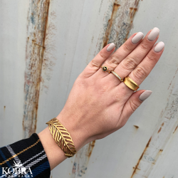 "Cassidy" guld ring med sten og kde