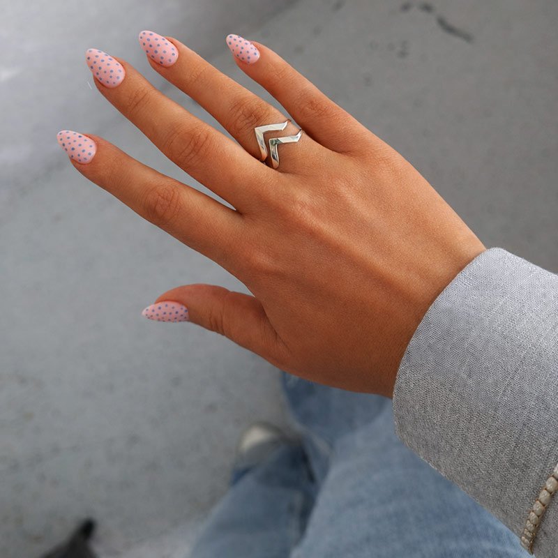 H�ndlavet dobbelt Lennox V ring i s�lv