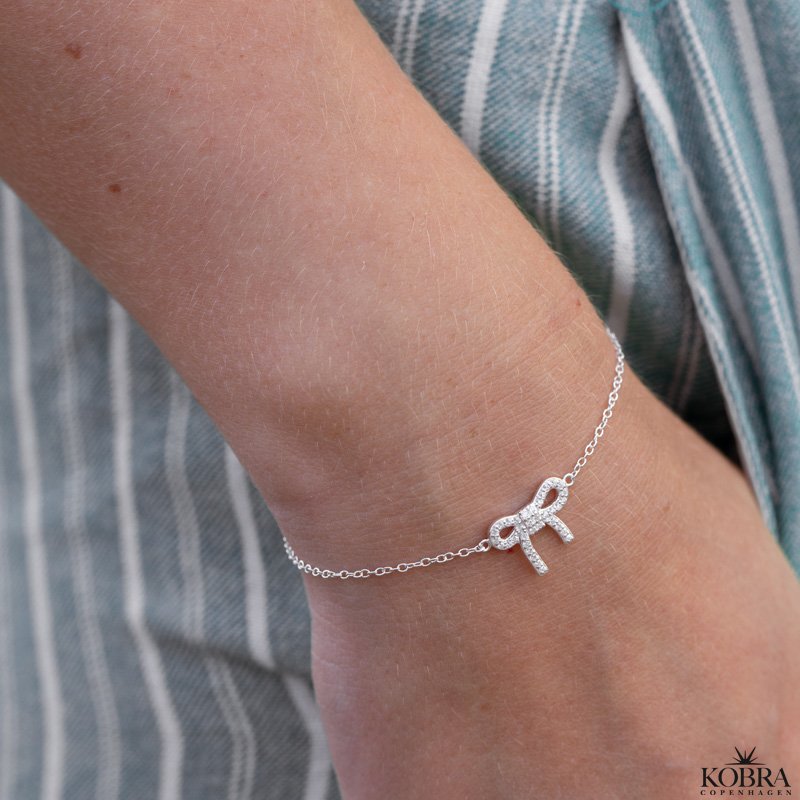 "Leonora" sljfe armbnd med hvide zirkonia i slv