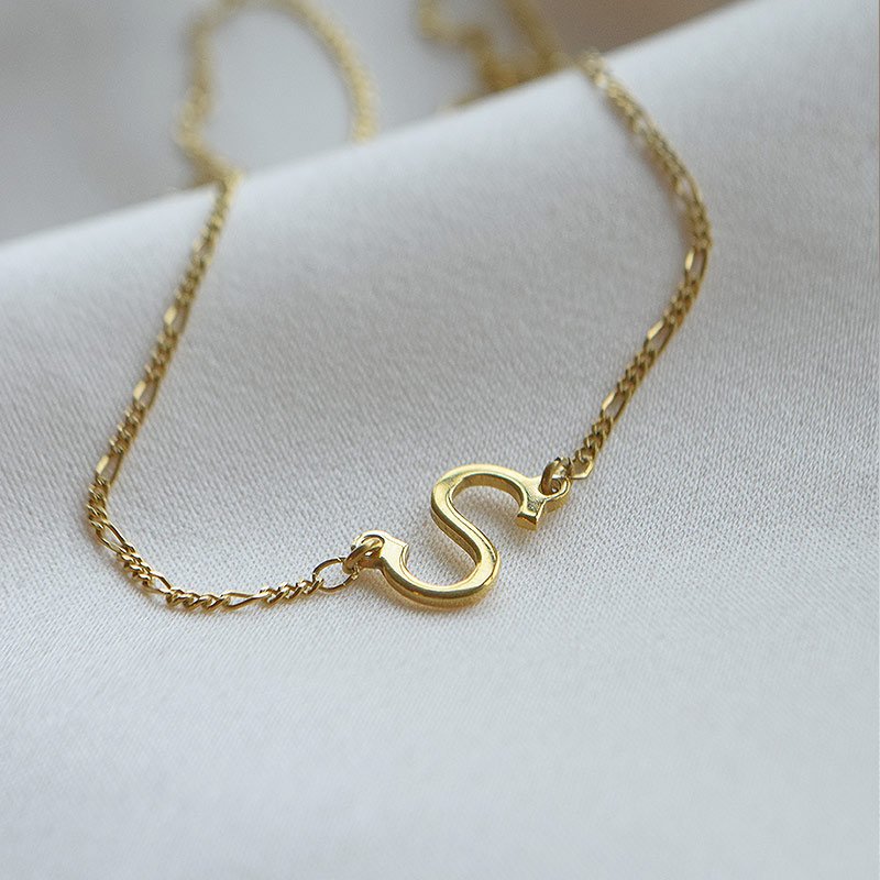 "Signature Letter" 18k guldpl�terat handgjort halsband