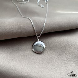 "Lia" slv medaljon med livets tr