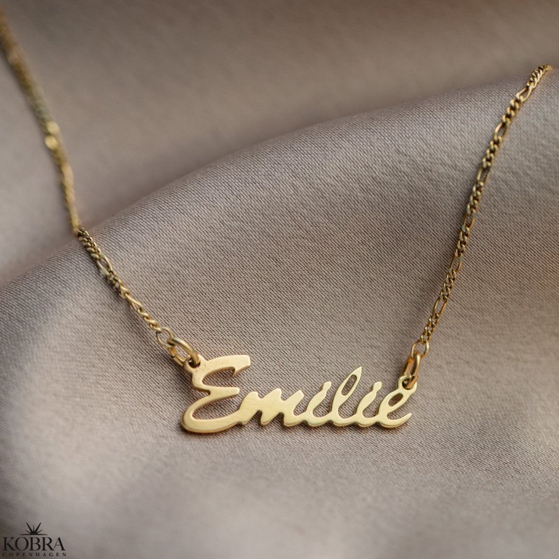 "Saga" Håndlavet navnehalskæde i guld