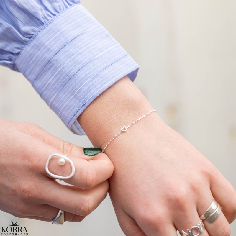 "Lilo" simple silver bracelet with small heart