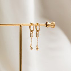 "Lindsey" hoops med vedh�ng og sten � 18k forgyldt