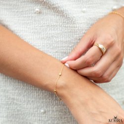 "Liva" gold bracelet with small hearts