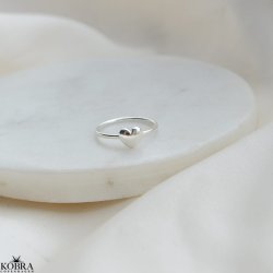 "Liva" enkel slvring med lille hjerte