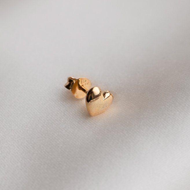 "Liva" guld �restik (small) med guld hjerte, 1 stk