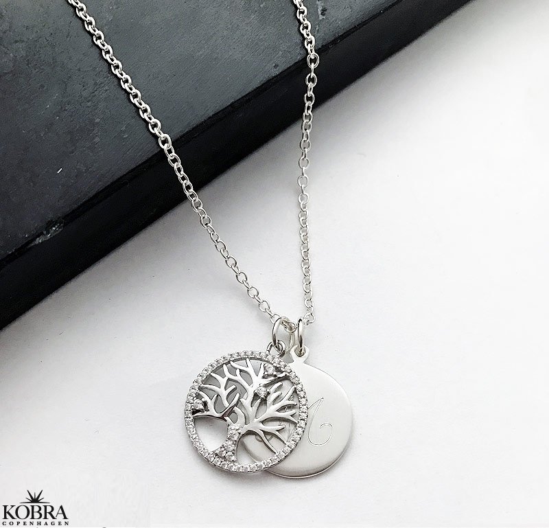 "Liv" Necklace in silver with the tree of life