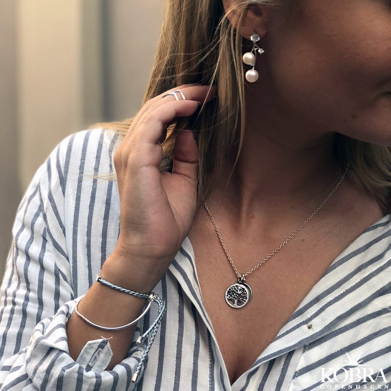 "Liv" Necklace in silver with the tree of life