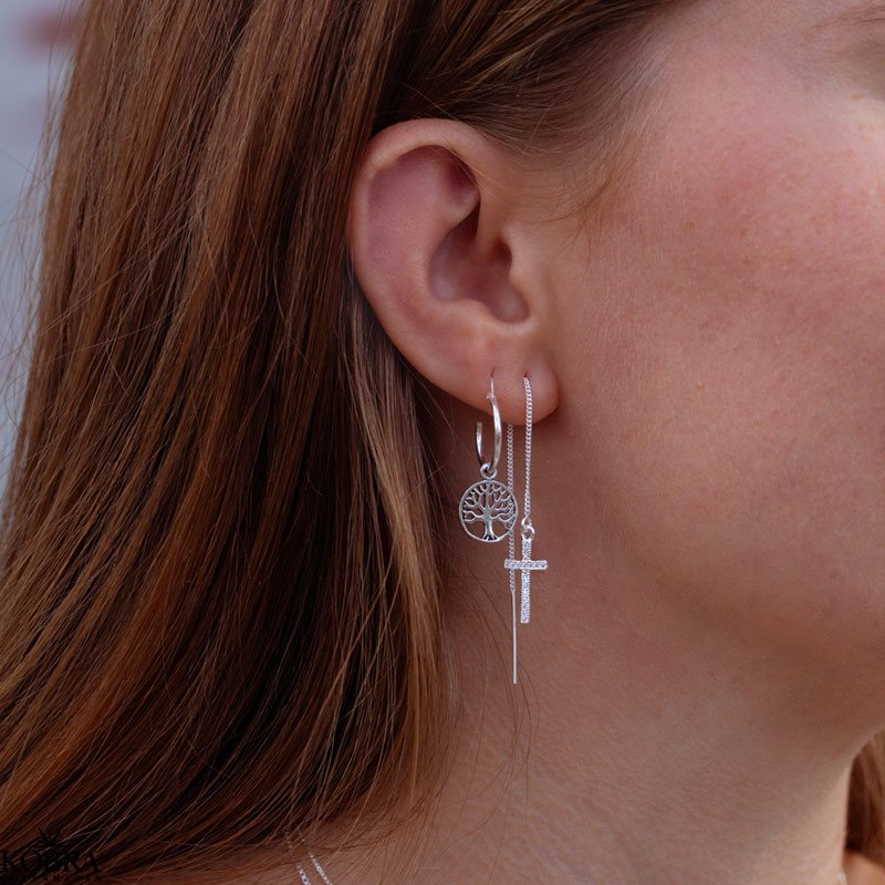 "Lucia" slv retrde med kors