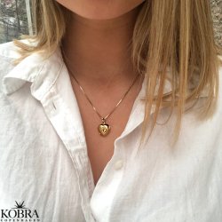 "Berthe" 18 karat forgyldt hjerte medaljon med livets tr