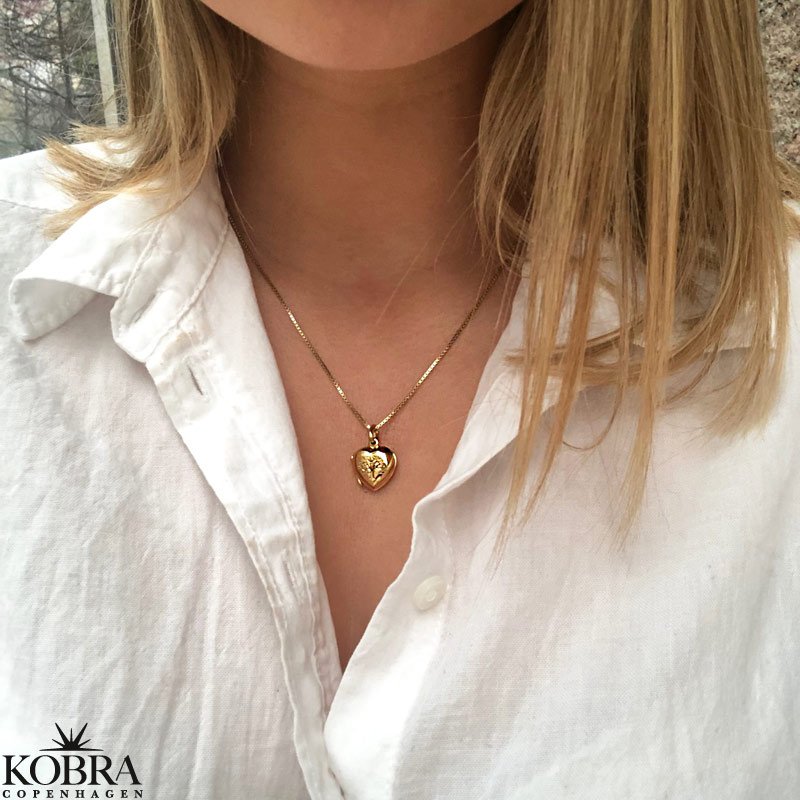 "Berthe" 18 karat forgyldt hjerte medaljon med livets tr