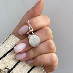 Livets Træ smykke i sølv med personlig gravering samt hvid ferskvandsperle