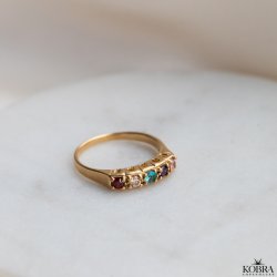 "Lorelai" Unik guld ring med farvet sten