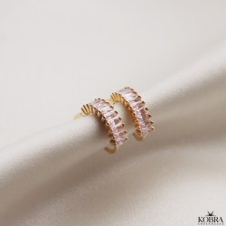 "Lori" guld reringe med pink sten