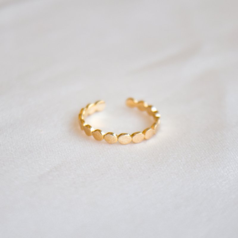 "Lottie" t�ring med kugledesign i guld