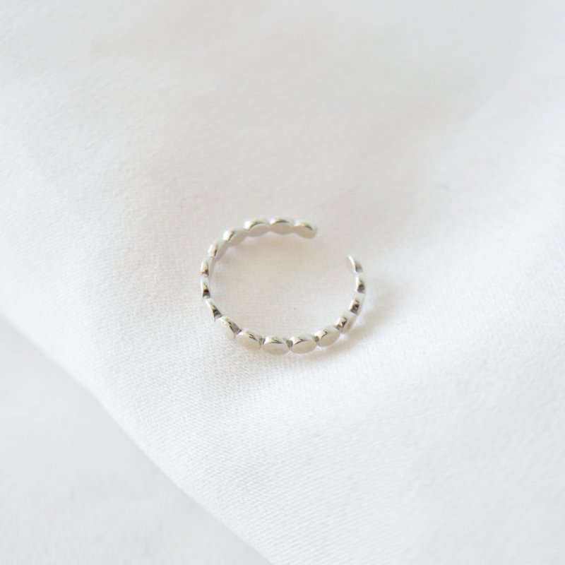 "Lottie" t�ring med kugledesign i s�lv