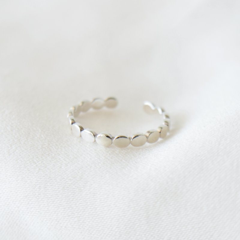 "Lottie" t�ring med kugledesign i s�lv