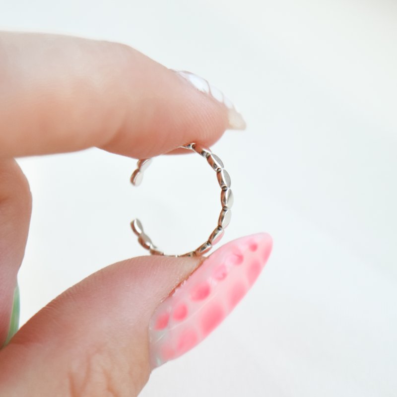"Lottie" t�ring med kugledesign i s�lv
