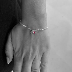 "Love Affair" s�lv armb�nd med hjerte og pink sten