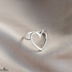 "Love" large heart ring in silver