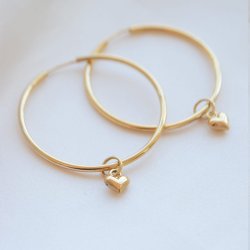 "Lover Hoops" creoler med aftagelige hjerter i 18k forgyldt