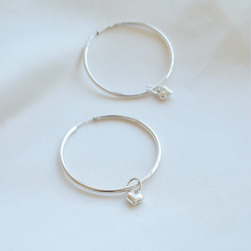 "Lover Hoops" creoler med aftagelige hjerter i s�lv