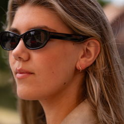 "Lake" Hoops i 18k forgyldt s�lv med b�lgende design