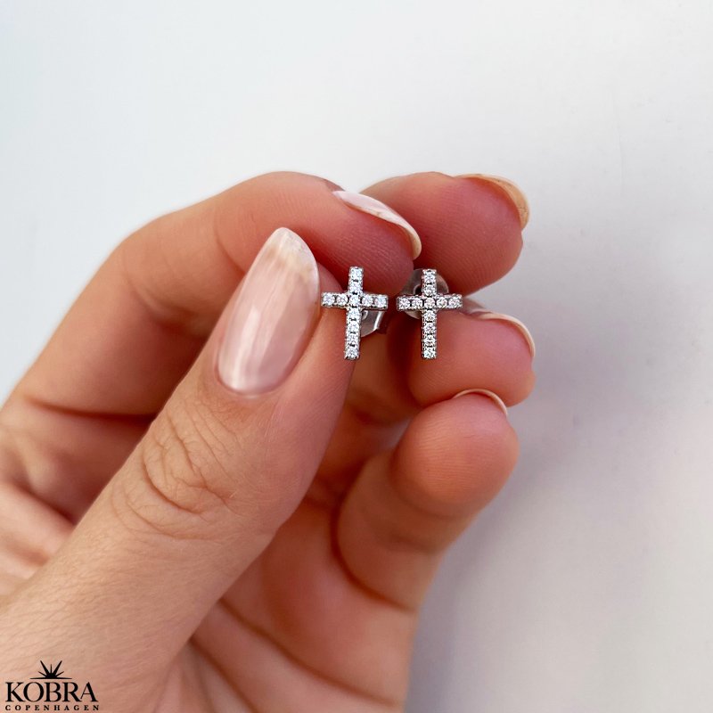 "Lucia" sm slv kors reringe med hvide sten