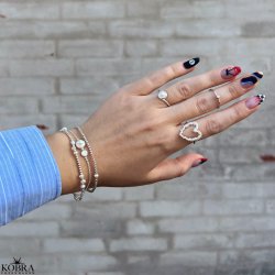 "Luna Mae" slv armbnd med ferskvandsperle samt hammerslet amulet